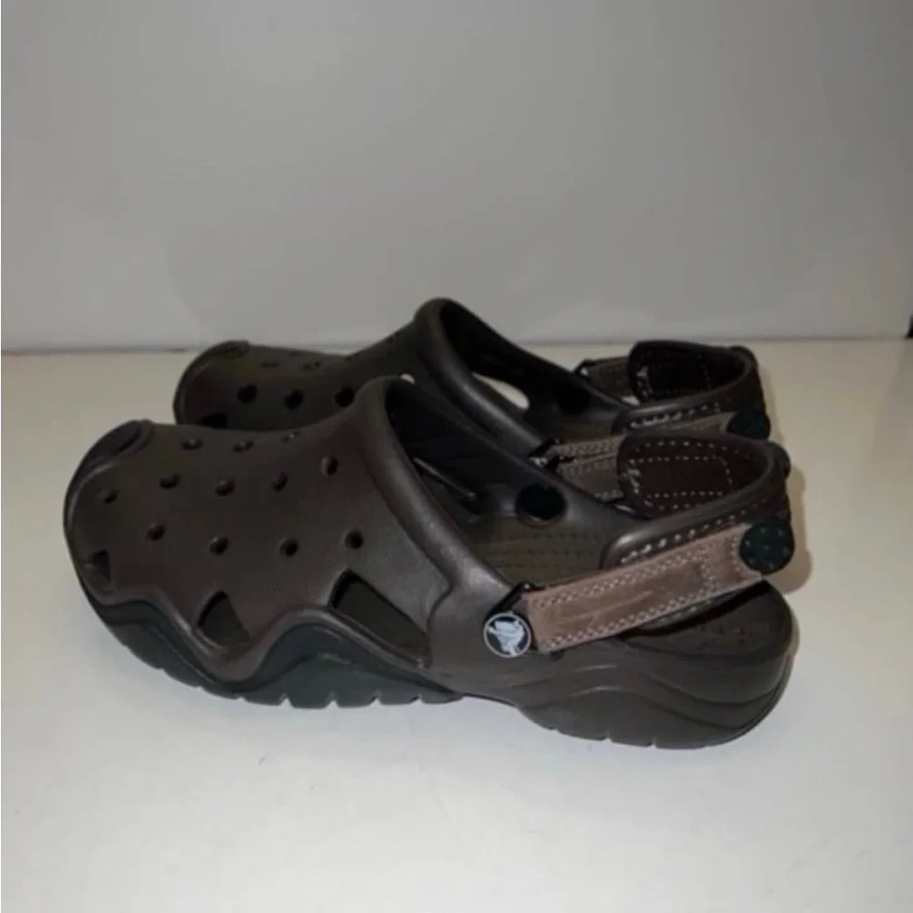 Brown Slip-On Clogs